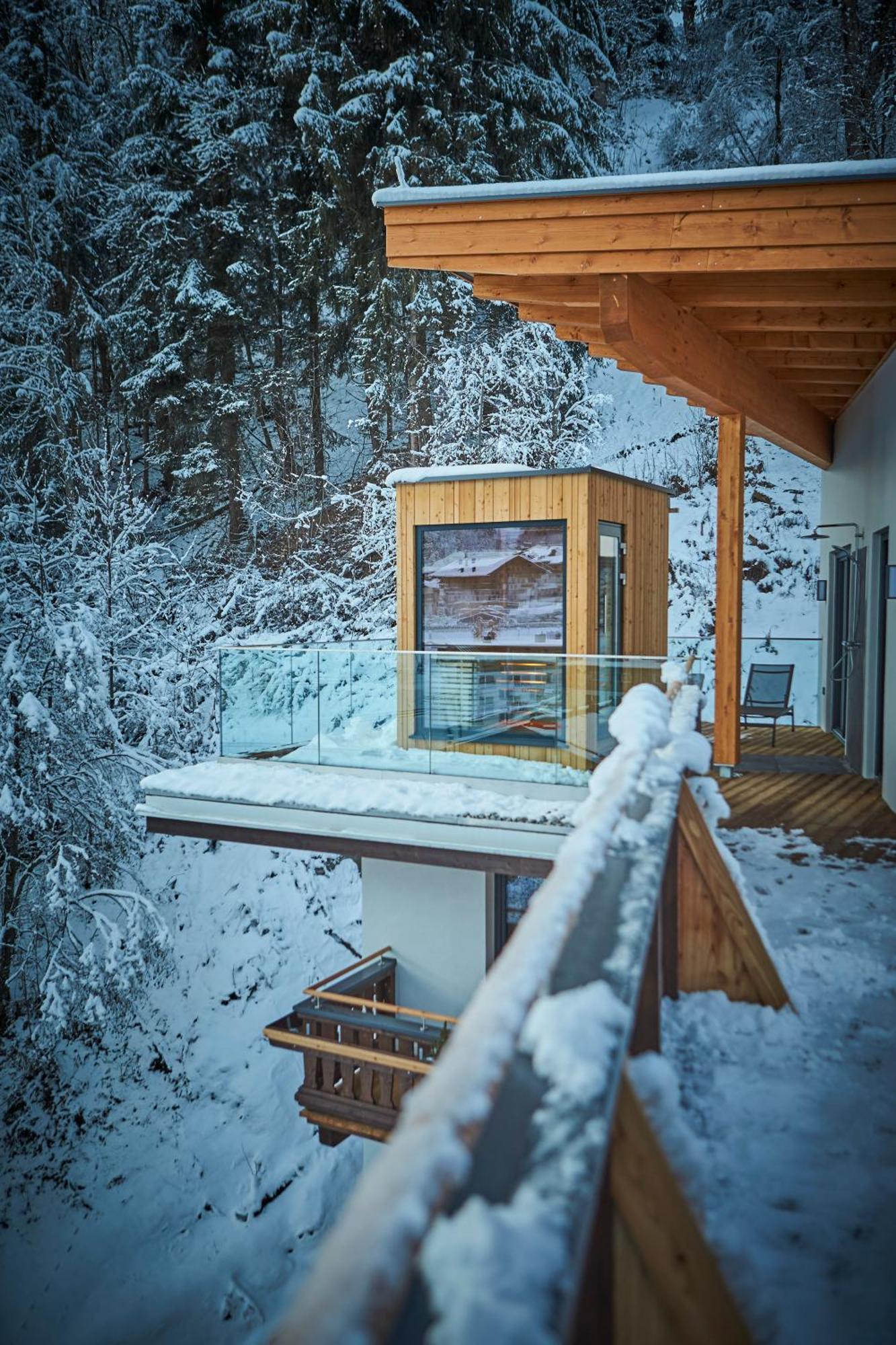 Thomsn Central Hotel & Appartements Saalbach-Hinterglemm Kültér fotó