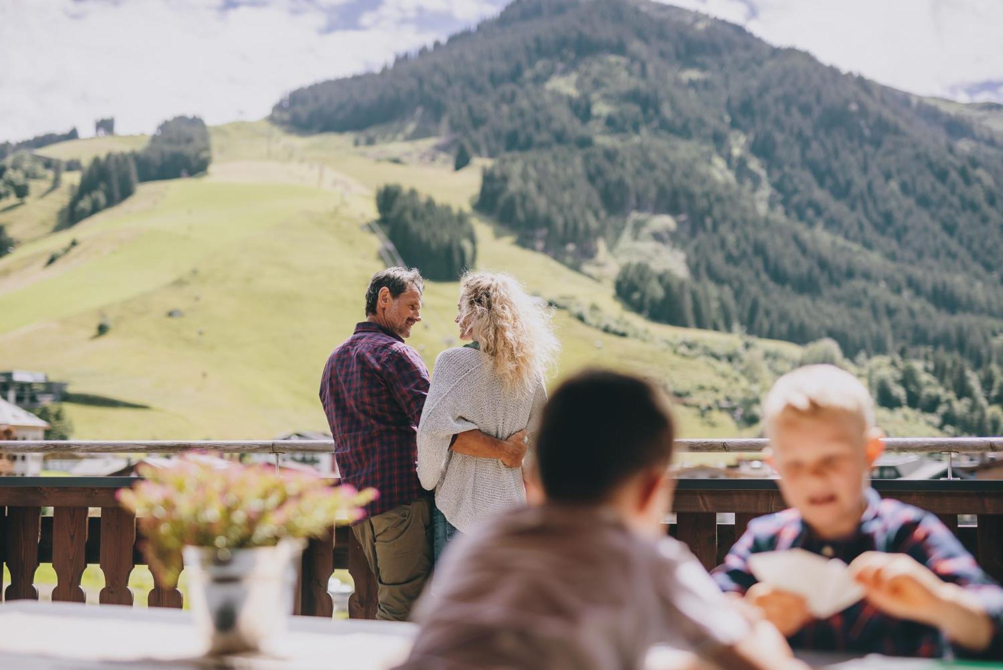 Thomsn Central Hotel & Appartements Saalbach-Hinterglemm Kültér fotó