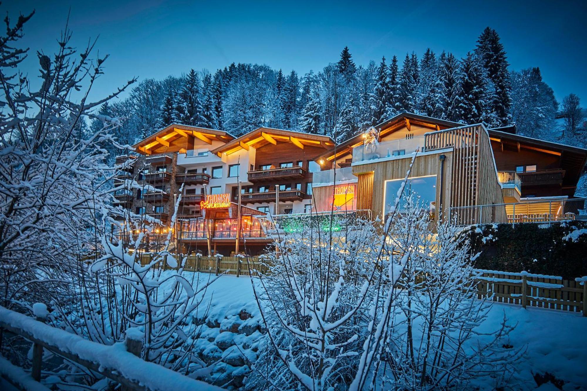 Thomsn Central Hotel & Appartements Saalbach-Hinterglemm Kültér fotó